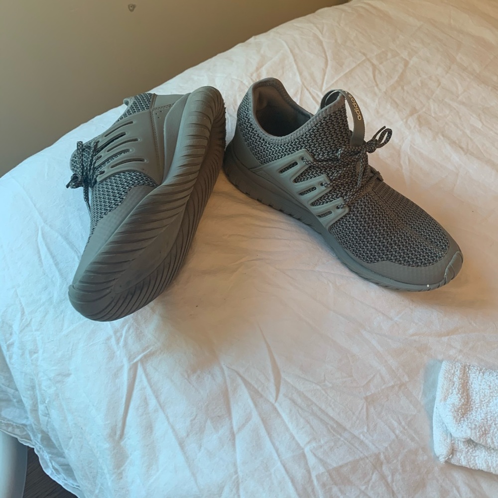 Adidas boost shoes men’s size 7.5